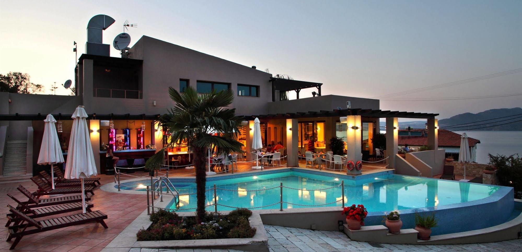 Hotel Tesoro Никиана Экстерьер фото